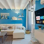 Apartment Guesthost - Amazing With Private Parking