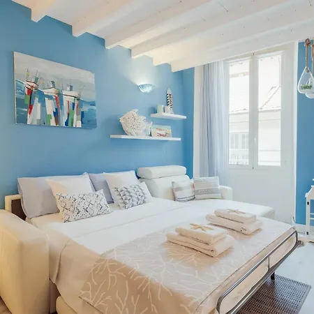 Apartment Guesthost - Amazing With Private Parking
