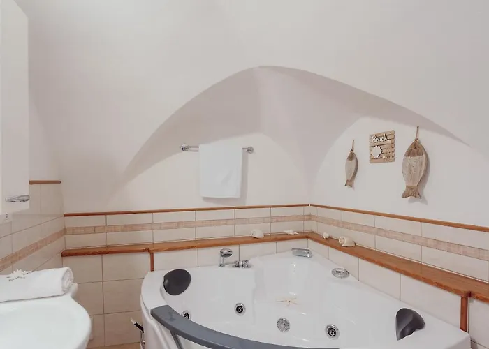 Guesthost - Amazing With Private Parking Apartamento Sanremo
