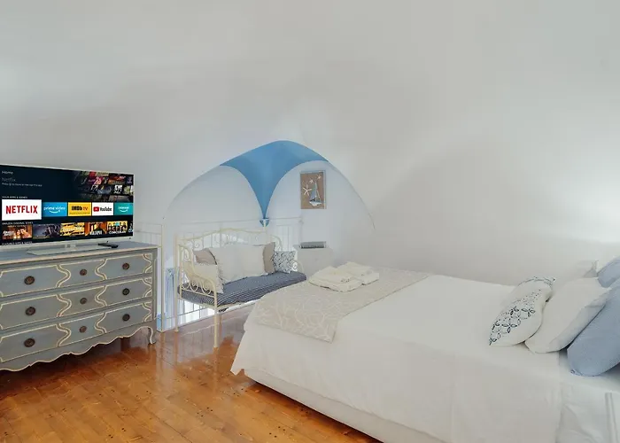 Guesthost - Amazing With Private Parking * Sanremo